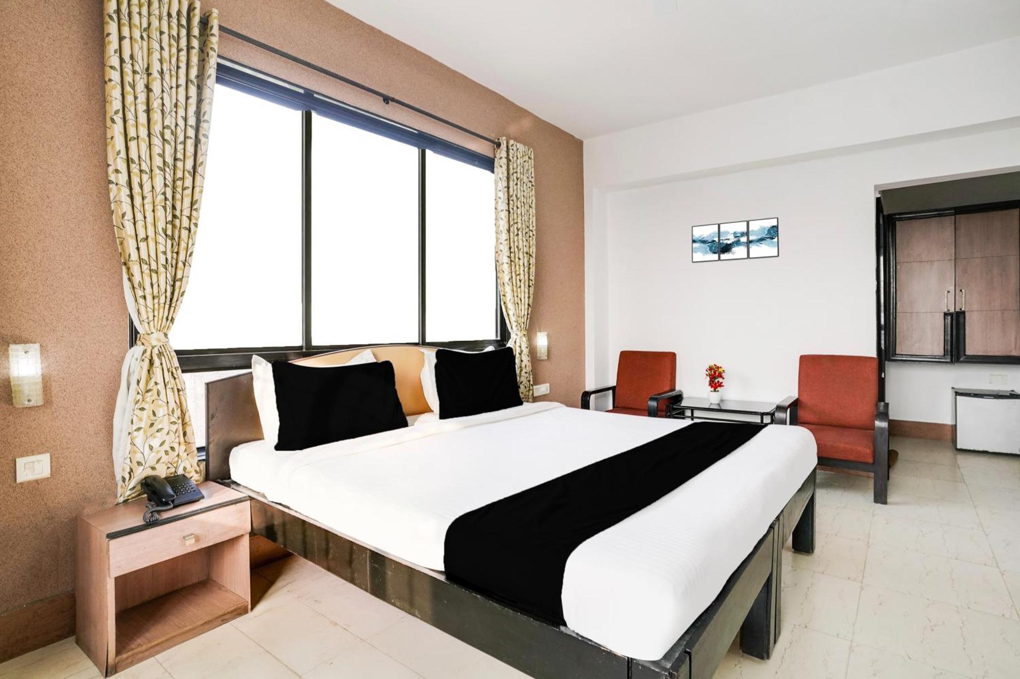 Отель Super Townhouse Margao Near Railway Station Экстерьер фото